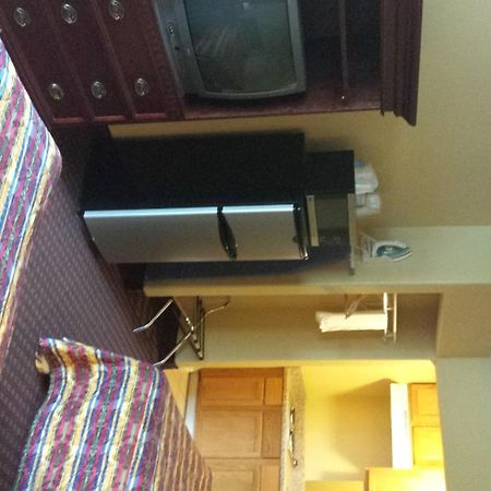 Sunbelt Lodge Motel Abbeville Bagian luar foto