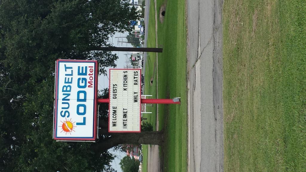 Sunbelt Lodge Motel Abbeville Bagian luar foto