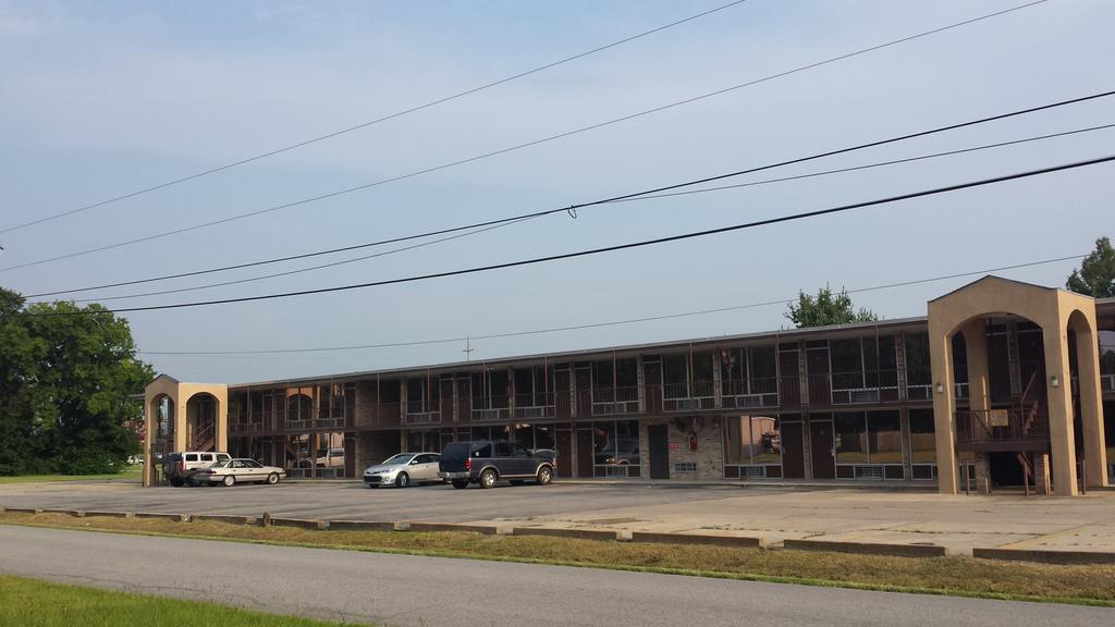Sunbelt Lodge Motel Abbeville Bagian luar foto