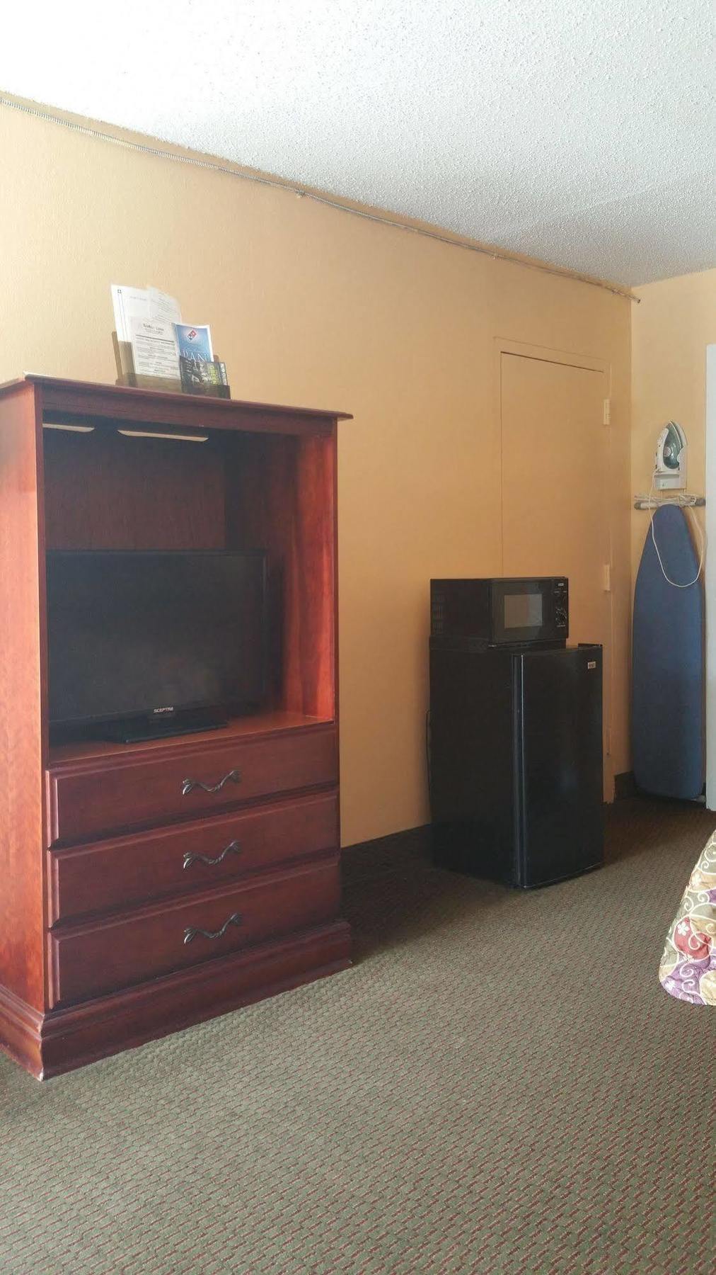 Sunbelt Lodge Motel Abbeville Bagian luar foto